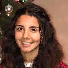 Destani Bell's Instagram, Twitter & Facebook