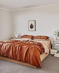 Oct 10, 2017 · bed wars about us starting out as a youtube channel making minecraft adventure maps, hypixel is now one of the largest and highest quality minecraft server networks in the world, featuring original games such as the walls, mega walls, blitz survival games, and many more! Bed Threads Rust Terracotta At Home With Steffanie Facebook