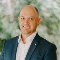 Tim Ponder's Instagram, Twitter & Facebook