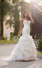 Mermaid Wedding Dress With Layered Horsehair Skirt Stella York Wedding Dresses Mermaid Wedding Dress With Sleeves Wedding Dresses Mermaid Wedding Dress
