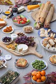 Fall Picnic Sunday Supper Table And Dish Yemek Ve Sarap Gida Piknik Yemekleri