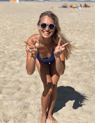 Moro was born and raised in vilnius in a family of lithuanian poles. Joanna Moro 1 Lelum Pl