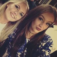 Ashleigh Williamson (@AshWilliamsonxo)