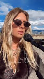 If you grew up screaming Sweet Child O Mine in the car, this one’s for  you;) , ., ., ., ., ., ., #sweetchildomine #singer #cover