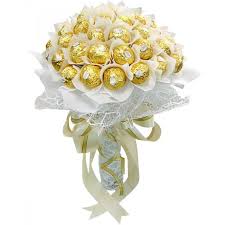 Fancy Candy Flower Bouquet Ferrero Rocher Arrangement Ferrerorocher Flower Bouquet Gifts Anniversary Sweet Bouquets Candy Candy Bouquet Chocolate Bouquet