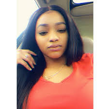 Keshia Holmes's Instagram, Twitter & Facebook