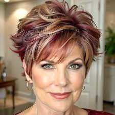 Modern blooms in sleek, soaring lines