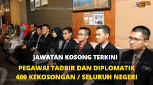 Maklumat lanjut pegawai tadbir diplomatik gred m41. Terkini Permohonan Jawatan Kosong Pegawai Tadbir Dan Diplomatik Dibuka 400 Kekosongan Seluruh Negeri Jawatan Malaysia Terkini