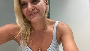 Sonja Bishop's Instagram, Twitter & Facebook