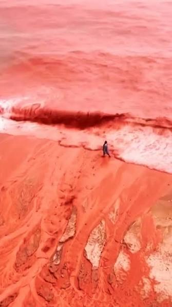 Iran is Bleeding?, Why is the ocean turning blood-red here? In this video,  we uncover the mystery of Hormuz Island, Iran. This isn't a filter, it's a  rare geological phenomenon where iron-rich soil ...
