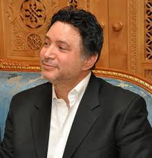 بعد فترة غياب طويلة، عاد الفنان إيمان البحر درويش إلى جمهوره بعد تعافيه من مرضه الذي كشف عنه لأول مرة أمس ، في مداخلة هاتفية حيث أكد أنه تعافى من. Fay3 ØµÙˆØ±Ø© Ø¥ÙŠÙ…Ø§Ù† Ø§Ù„Ø¨Ø­Ø± Ø¯Ø±ÙˆÙŠØ´ Ù…Ø´Ø§Ù‡ÙŠØ± Ø§Ù„Ø¹Ø±Ø¨ ØµÙˆØ±Ø© 2