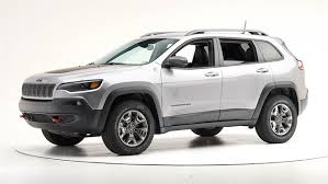 Now, for the first time ever, the elevated interior features a third row of seating. 2019 Jeep Cherokee