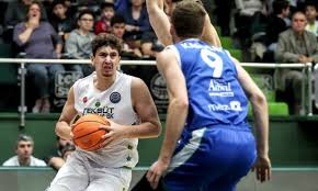 Turkish basketball player famous for playing for the houston rockets. Alperen Sengun Making Waves At 17 Eurohoops