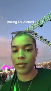 Vanessa Darrough (@vanessa.poet)