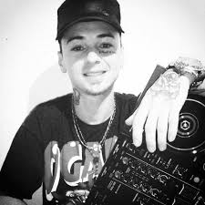 20 minutos de funk 150 e brega funk alternando entre nomes de peso como dj guuga, wm, ludmilla, dynho alves, du black e rebecca <3. Brega Funk Catucada Violenta Vs So Botadao Dj Fernandinho Rd Versao Light 2021 Mp3 By Dj Fernandinho Rd