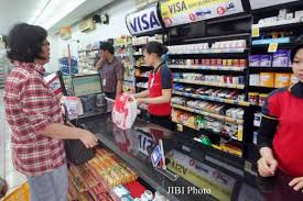 Setelah anda bergabung menjadi bagian dari indomaret dan segera memulai pekerjaan sesuai jabatan yang kita bahas dari tadi. Alfamart Amrt Proyeksi Penurunan Omzet Tipis Pada Kuartal Ii 2020 Market Bisnis Com