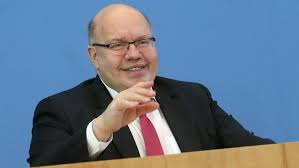Das kündigte er am donnerstag bei einer pressekonferenz in wien an: Eroffnung Der Stromtrasse Nordlink Altmaier Mussen Beim Trassenausbau Schneller Werden