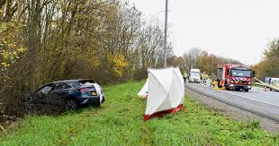 Bij dat ongeluk raakte een auto door nog onbekende oorzaak van de. Man Van 21 Uit Ijsselstein Komt Om Het Leven Bij Eenzijdig Ongeval Utrecht Ad Nl