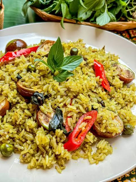 Khao Phad Kiew Wan