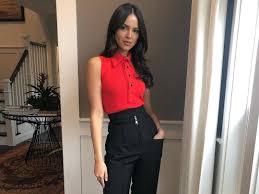 Welcome to eiza gonzalez source. Eiza Gonzalez Jazmine Sullivan Vanessa Paradis And More Of The Week S Best Dressed Vogue