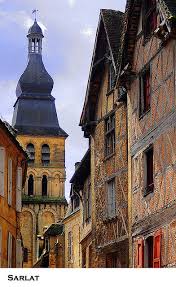 France Aquitaine Region Dordogne Department Is Named After The Dordogne River Sarlat La Caneda Town Clocher D Dordogne France France Travel Dordogne