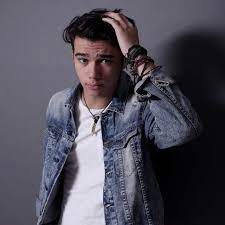 His first album behind the fear debuted in 2017, featuring the singles you don't know me, evil that men do featuring tony hustle and. Jeff Smith Diajak Kencan Satu Malam Dengan Bayaran Rp 10 Juta Showbiz Liputan6 Com