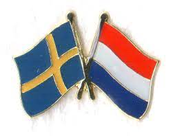 Flaggan antogs genom dekret nr 93 den 19 februari 1937 och har proportionerna 2:3. Sverige Nederlanderna Pins Kop Vanskapspin Fran Sverige Nederlanderna