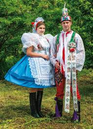Ve vinařské obci dolní bojanovice, na okraji vsi směrem na starý poddvorov, 8 km západně od hodonína. Http Zivepomezi Cz Wp Content Uploads 2014 12 Publikace Kroje Podluzi Hodoninsko Web Pdf