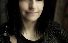 Lorena Cordero, la luz detrás de la oscuridad