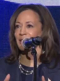 Kamala Harris encabeza diversos eventos en Michigan en víspera de las  elecciones. Estuvo en una iglesia donde instó a la congregación a votar por  un cambio. Después abordó a los medios y discutió los ...