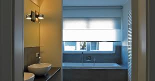 Auch für das badezimmer geeignet feuchtraumgeeignet. Rollo Modern Badezimmer Dortmund Von Goerdel Raumgestaltung Houzz