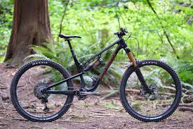 Cama de plataforma mellow rocky base c 14 acero resistent. First Ride 2021 Rocky Mountain Altitude More Travel More Options Pinkbike