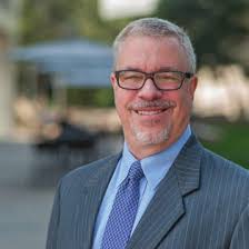 L E A D E R S O F I N F L U E N C E :