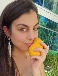 Lisa Longsworth's Instagram, Twitter & Facebook