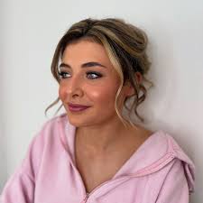 Prom 2025 👑 The most beautiful bunch in my seat today 🫶🏼 enjoy your Prom  girlies! ✨ #prommakeuplook #softglammakeup #glowingskin #promglam