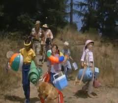 It is an animated adaptation of the sitcom of the same name, with the main cast of the sitcom reprising their roles. Retro Oasis Weird Episodes Punky Brewster The Perils Of Punky