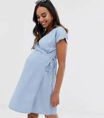 Jadi, saat anda kerja pun tetap bisa tampil modis dengan menggunakan dress. 4 Pilihan Dress Yang Cocok Dipakai Ibu Hamil Medcom Id