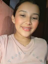 Hazel Castro El Salvador