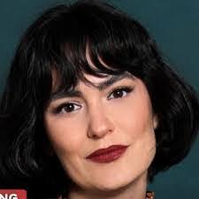 Alyssa Linnell's Instagram, Twitter & Facebook