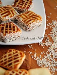 Biscuits Fourres A La Pate A Speculoos Cook And Goute Biscuits Biscuit De Noel Petit Biscuit De Noel