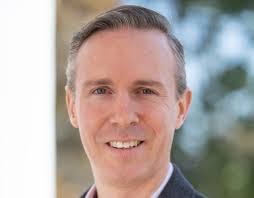 Thomas Mcclain's Instagram, Twitter & Facebook