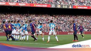 Check spelling or type a new query. Penalti Sudah Biasa Messi Perlihatkan Tendangan Bebas Panenka