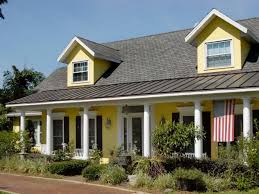 Yellow Cape Cod Home Exterior House Front Porch Cape Cod House Exterior House With Porch