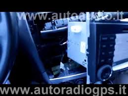 Smontaggio Installazione Autoradio Mercedes Benz C W203 W209 Autoaudio It Youtube