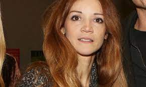 Αυτός είναι ο λόγος που απείχε από την τηλεόραση. Iwanna Pappa Prwth Dhmosia Emfanish Gia Thn Egkymonoysa H8opoio