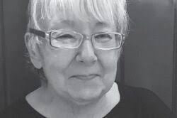 Joan Ouellette's Instagram, Twitter & Facebook