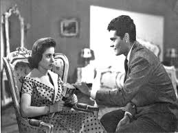 ممثلة ومنتجة مصرية، تعد من أيقونات السينما المصرية. Ø§Ù„Ø±ÙˆÙ…Ø§Ù†Ø³ÙŠØ© ÙÙŠ Ø§Ù„Ø³ÙŠÙ†Ù…Ø§ Ø§Ù„Ù…ØµØ±ÙŠØ© Ø¨Ø§Ù„Ø£Ø³ÙˆØ¯ ÙˆØ§Ù„Ø£Ø¨ÙŠØ¶ 16 02 2016 00 01 ÙƒØªØ¨ Ø§Ù„Ø®Ø¨Ø± Ø¬Ù…Ø§Ù„ Ø¹Ø¨Ø¯ Ø§Ù„Ù‚Ø§Ø¯Ø± Ø£Ù‡Ù… Ù…Ø´Ø§Ù‡Ø¯ Ø§Ù„Ø±ÙˆÙ…Ø§Ù†Ø³ÙŠØ© ÙÙŠ Ø§Ù„Ø³ÙŠÙ†Ù…Ø§ Ø¨Ø±Ø£ÙŠ Ø­Ù†Ø§Ù† Ù…Ø·Ø§ÙˆØ¹ ØªÙƒÙ…Ù† ÙÙŠ Ø£ÙÙ„Ø§Ù… Ø¯Ø¹Ø§Ø¡ Ø§Ù„ÙƒØ±ÙˆØ§Ù† Ù„ÙØ§ØªÙ† Ø­Ù…Ø§Ù…Ø© ÙˆØ£Ø­Ù…Ø¯ Ù…Ø¸Ù‡Ø± ØªØ­Ø¯ÙŠØ¯Ø§ Ø­ÙŠÙ†Ù…Ø§ ØªØµØ±Ø® Ø¨ÙƒØ±Ù‡Ùƒ Ø¨ÙƒØ±Ù‡Ùƒ Ø±ØºÙ… Ø­Ø¨Ù‡Ø§ Ù„Ù‡ Ø§Ù„Ø®Ø· Ø§Ù„Ø±ÙˆÙ…Ø§Ù†Ø³ÙŠ Ø¨ÙŠÙ†