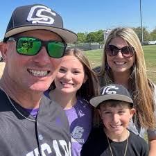 Chris Broadus's Instagram, Twitter & Facebook