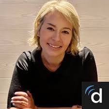 Dina Macdonald's Instagram, Twitter & Facebook