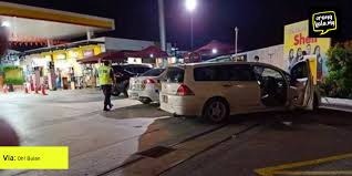 Antara gas yang selalu dikaitkan dengan pencemaran udara ialah karbon monoksida, sulfur dioksida, nitrogen dioksida dan kloflorokarbon yang datang dari ekzos kenderaan. Kes Menyedihkan Lemas Di Dalam Kereta Terjadi Ini Punca Keracunan Karbon Monoksida